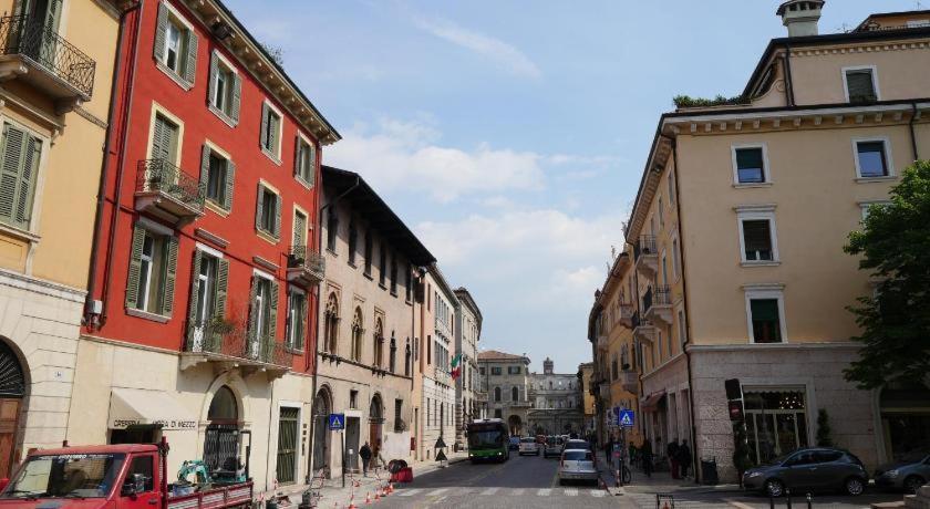 La Marque Jaune Verona Exterior photo